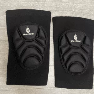 Mottatt Snowboarding Impact Padded Shorts og knestøtte fra kunde T*****r.